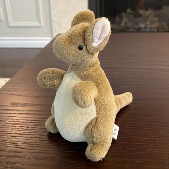 Gund 6" Classic Pooh Kanga Plush, Stuffed Toy Vintage Gund plush 
From the 1990s - Picture 2 of 7